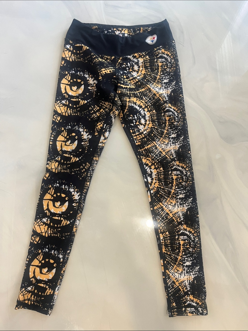 NFL - Steelers- Black and Yellow Abstract Logo Print Leggings - M